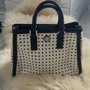 Tory Burch Robinson basket weave bag